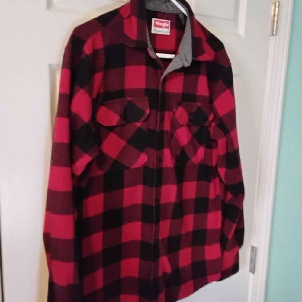Wrangler Men's Fleece Buffalo Plaid Long Sleeve Shirt, Men's size Small